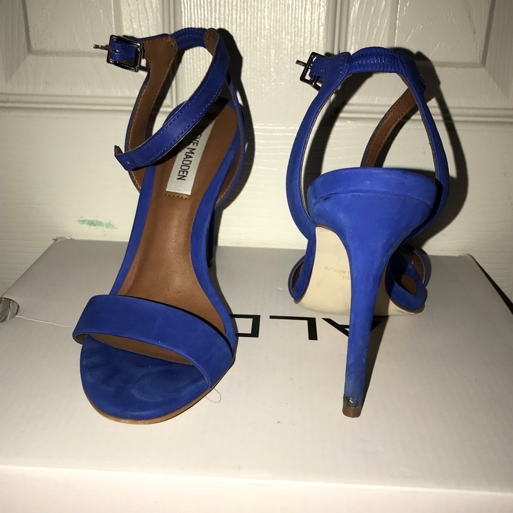 Heels - Picture 2 of 4